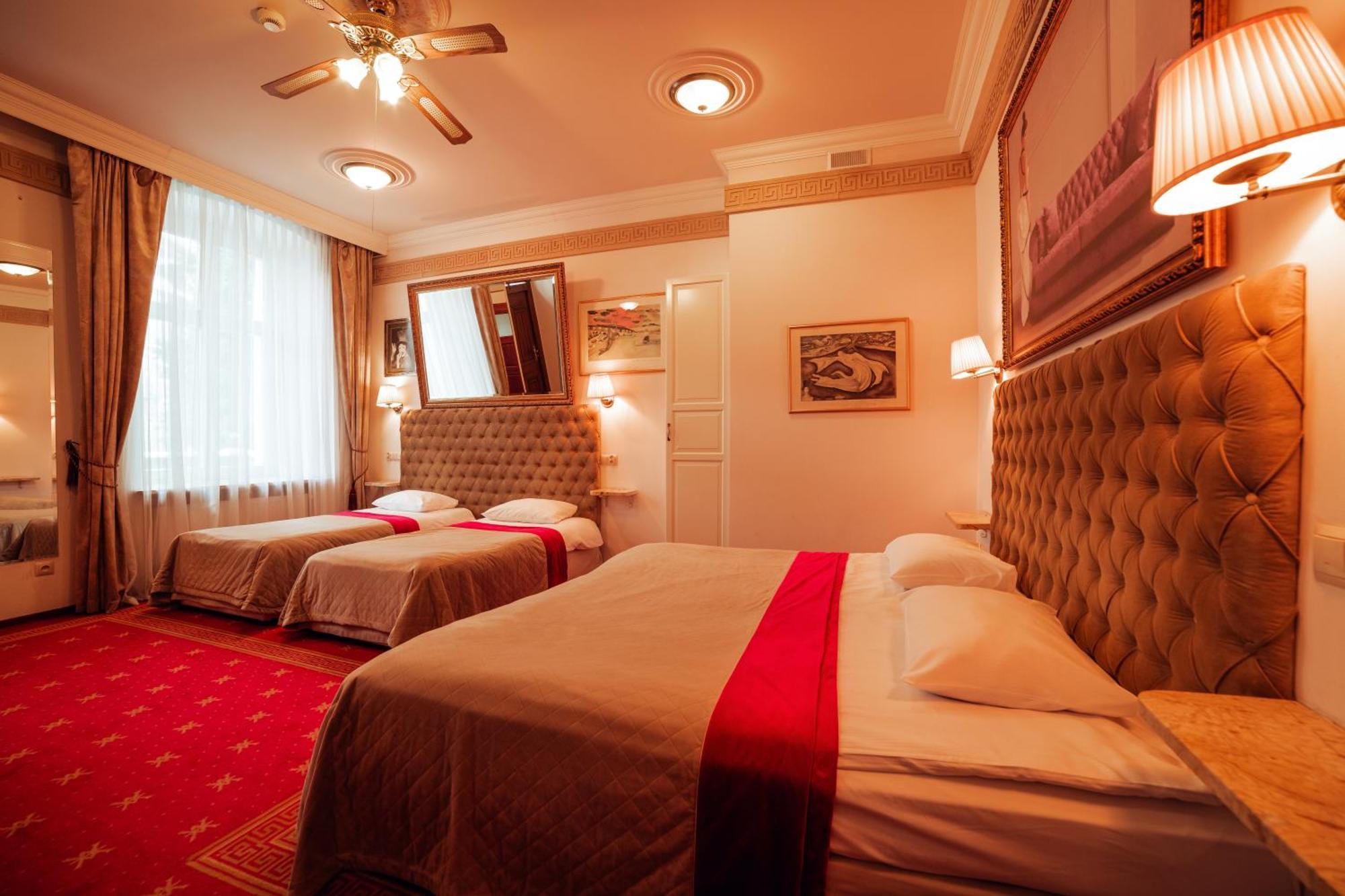 בולסלאביש Hotel Ambasada Boleslawiec מראה חיצוני תמונה