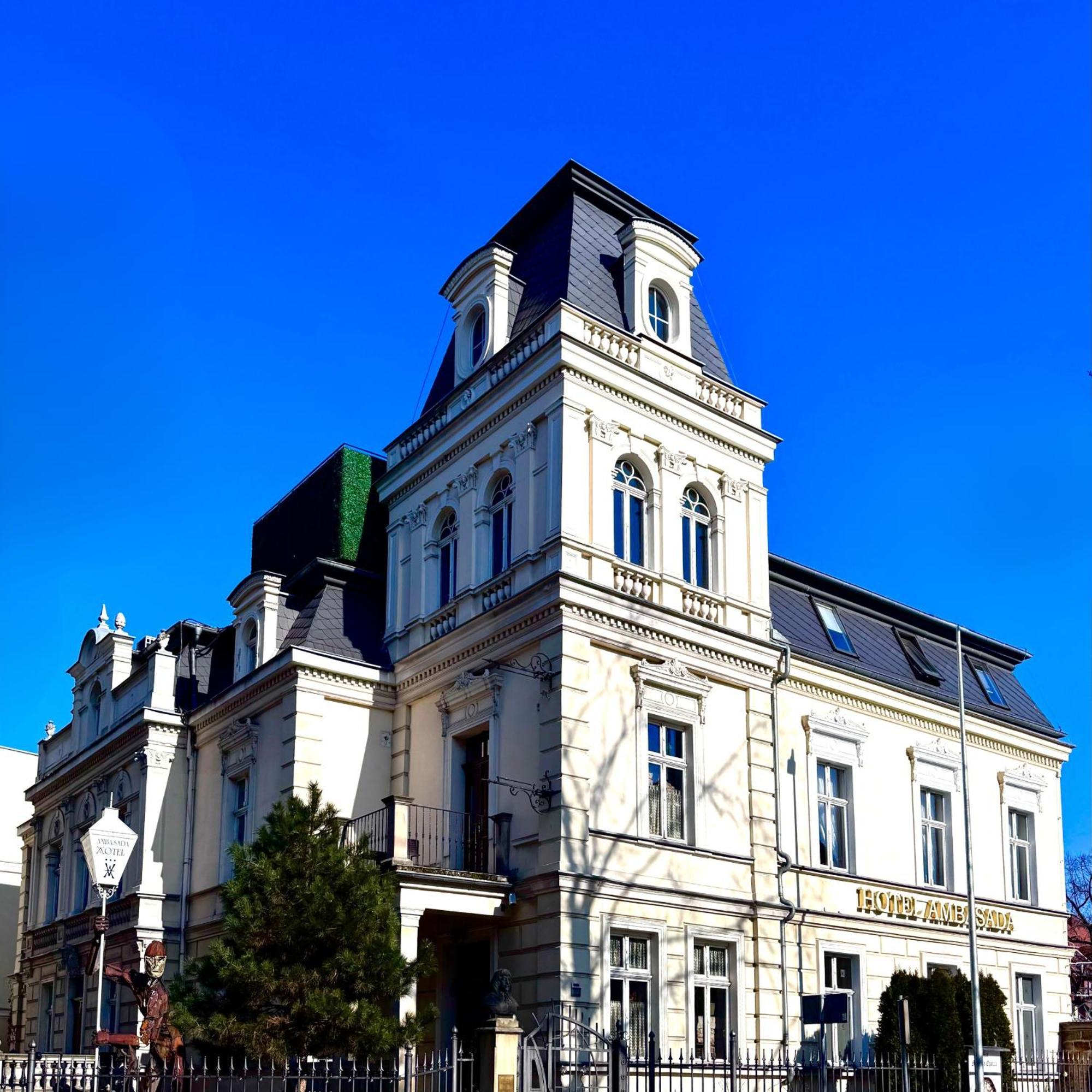 בולסלאביש Hotel Ambasada Boleslawiec מראה חיצוני תמונה